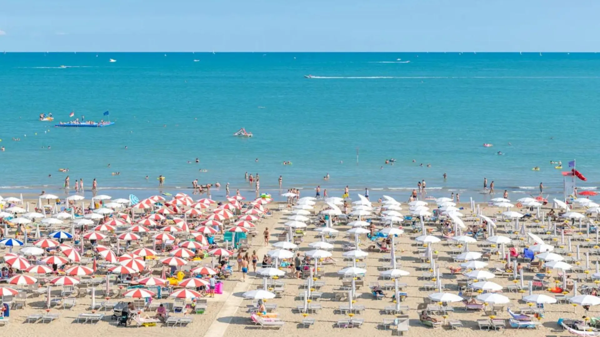 Caorle Colourful And Bright Flat - Beahost Rentals Italy