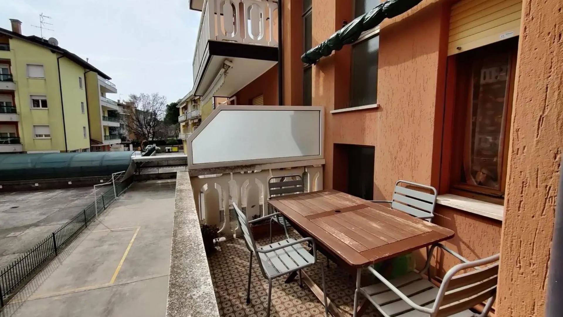Apartment Caorle Colourful And Bright Flat - Beahost Rentals Italy